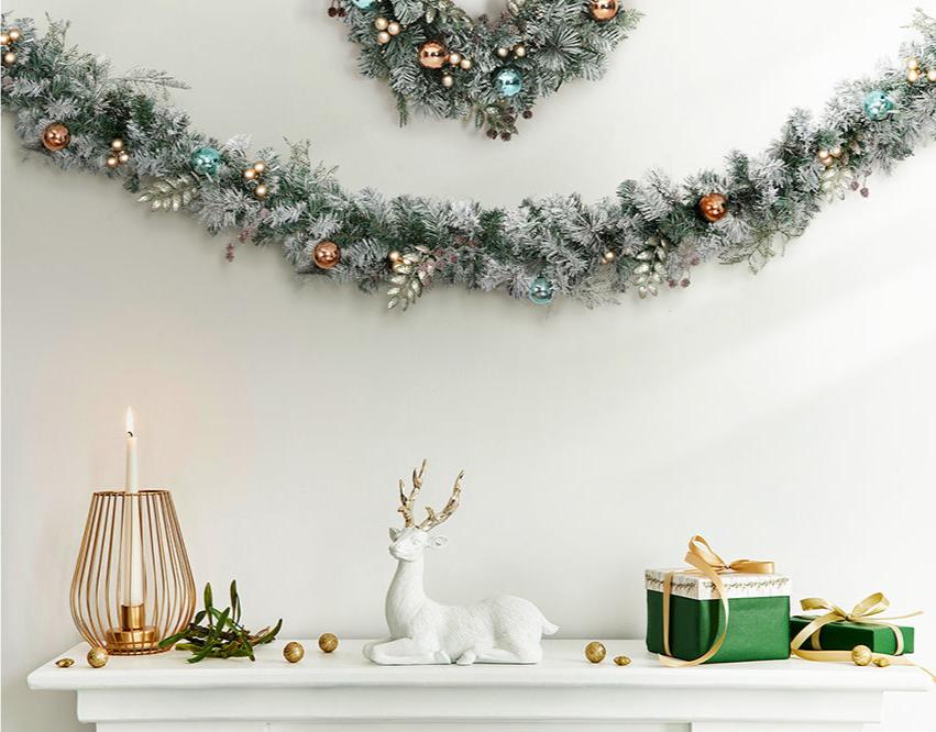 Garland & Wreath Set with LED Lights - Snowy