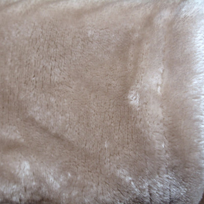 Lucia Luxury Plush Throw - Silver